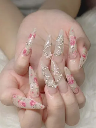 ネイル Lee Nailsのネイルデザイン