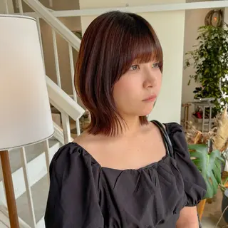 ミディアム 安西 香利奈のヘアスタイル
