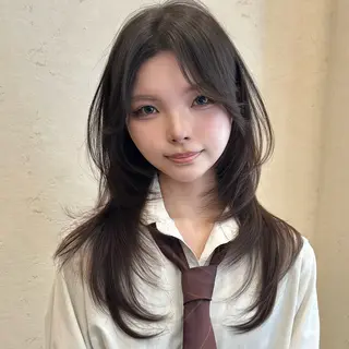 セミロング 🌹ハッシュカット、 レイヤー韓国ヘア🌹のヘアスタイル
