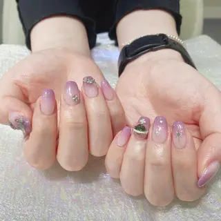 ネイル Queens ゲンのネイルデザイン