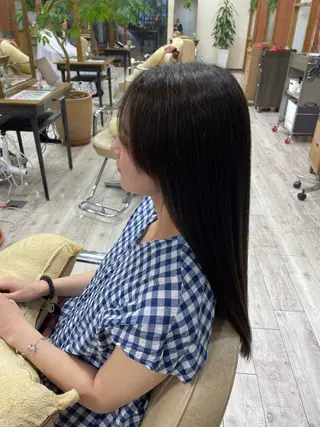 ロング 小久保 涼子のヘアスタイル