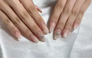 ミディアム navi nail所属・navi nail ayaneのネイルデザイン