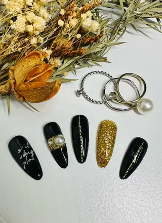 ネイル Y&A nail🌈のネイルデザイン