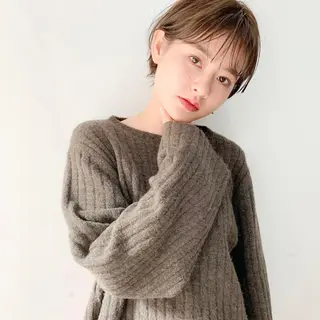 ショート カラー 野村 百花のヘアスタイル