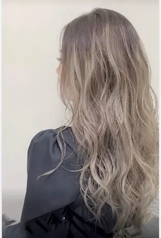 ミディアム カラー ケア剤オタク×海外 ヘア長谷川裕起のヘアスタイル
