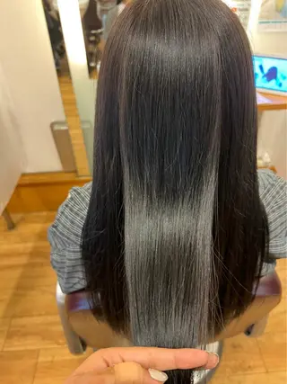 ロング エクステ/ハイトーン /レイヤーカットのヘアスタイル
