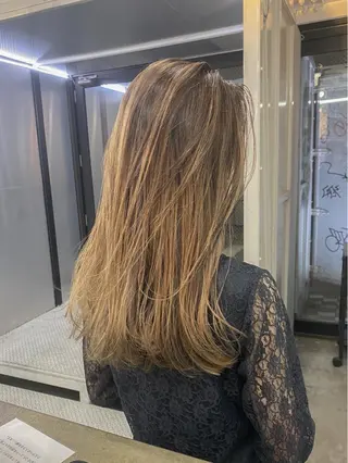 セミロング カラー 海外デザイン🇺🇸 石渡諒太のヘアスタイル