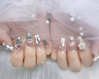 ネイル RINA 🤍のネイルデザイン