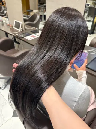 ロング カラー 中嶋偲月🌙 艶カラー/縮毛矯正のヘアスタイル