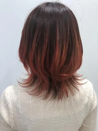 ミディアム 顔周りの垢抜けヘア 立山愛梨のヘアスタイル