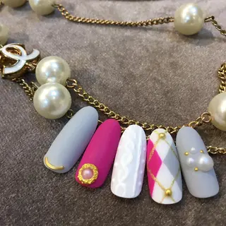 ネイル salon de Tiaraのネイルデザイン