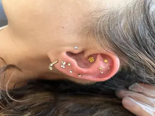 深層筋×筋膜リリース 首肩こり/むくみのエステ・リラクイメージ