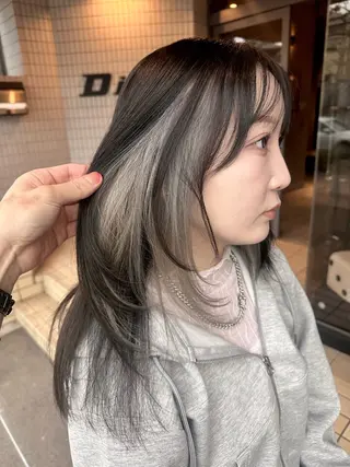 ロング タカツド ユウキのヘアスタイル