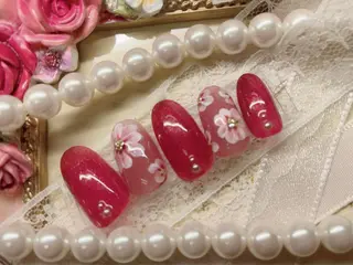 ネイル 芦辺 香奈のネイルデザイン