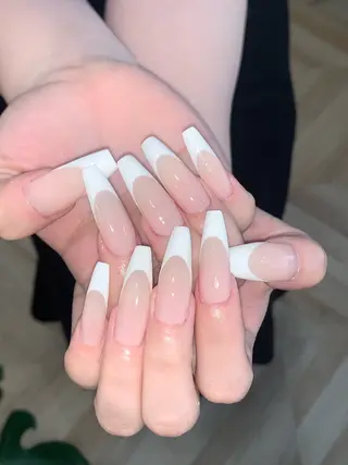 ネイル さゆり￤推しキャラ ￤ロングネイル🩷のネイルデザイン