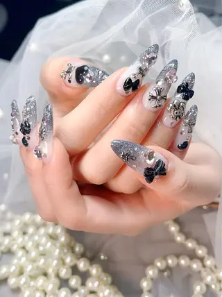 ネイル KiKO 🌻ひまわりサロンのネイルデザイン