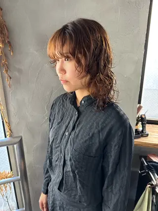 ミディアム パーマ ウルフ レイヤー パーマ🪐MANAのヘアスタイル