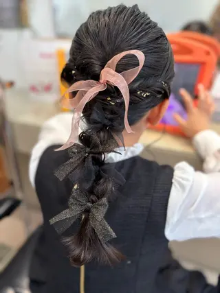 ヘアアレンジ キッズ liage ܀ꕤ୭* ちばかつら𖦞のヘアスタイル