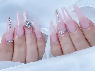 ネイル M🌷nail 長さだし専門店のネイルデザイン