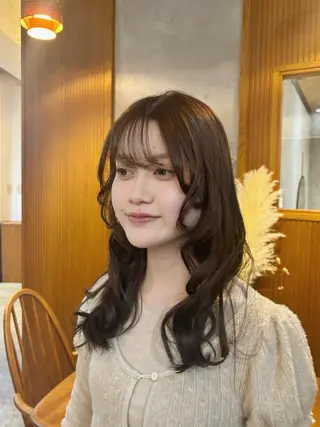 ロング カラー 透明感/暖色カラー ミウのヘアスタイル