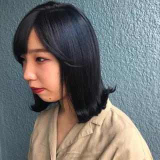 ミディアム カラー デザインカラー✨新倉 佑奈のヘアスタイル