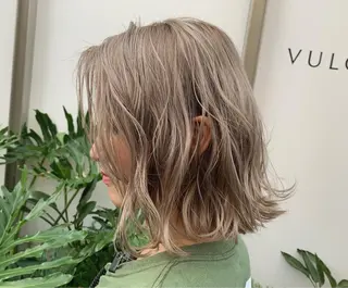 ショート カラー ボブ　ショート 特化 迫田紘史のヘアスタイル