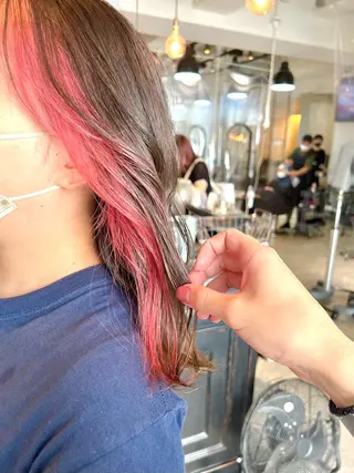 ミディアム カラー ヘアアレンジ 🌈インナーカラー ‘ショウマ’🌈のヘアスタイル