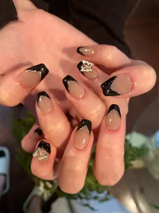 ネイル crystal ⭐︎ colorのネイルデザイン
