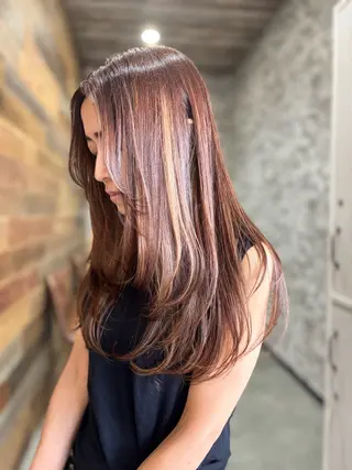 セミロング yoshihara yuukiのヘアスタイル