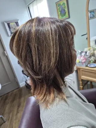 ミディアム カラー Hair&Eyelash Linda所属・カマタ マキコのヘアスタイル