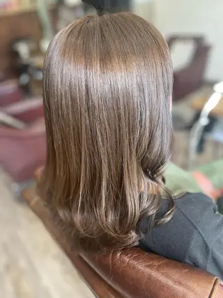 セミロング カラー 💎白髪染めも対応 🙆👌山本明菜のヘアスタイル