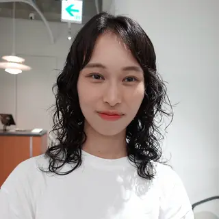 ミディアム パーマ ヘアアレンジ 🌐サトウ リョウ🌐のヘアスタイル