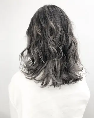 セミロング カットモデル急募🌈 技術責任者久保のヘアスタイル