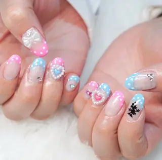 ミディアム Re nail所属・Re nailのネイルデザイン