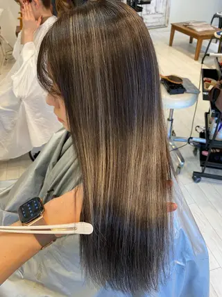 セミロング カラー ブリーチ koheiのヘアスタイル