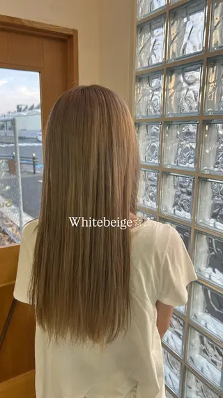 ロング サワダ ミナミのヘアスタイル