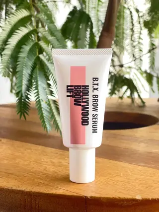 アイブロウ アイブロウサロン　　　Waft Hills所属・アイブロウサロン Waft Hillsの眉毛・アイブロウイメージ