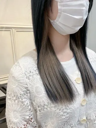 ロング カラー 透明感ハイトーン🦄 キラ🌈のヘアスタイル