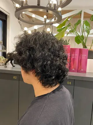 ショート パーマ メンズ 柴田 枝利子のヘアスタイル