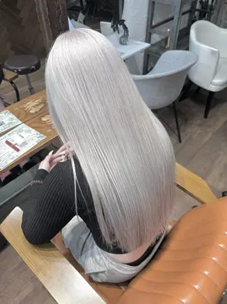 ロング カラー 🦋ハイトーン/ ブリーチ🥀森山陽向のヘアスタイル