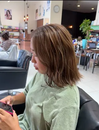 ミディアム カラー 小野 友暉のヘアスタイル