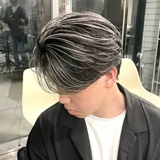 カラー メンズ REDEAL所属・上村 光希のヘアスタイル