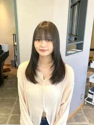セミロング カラー 西村 れいのヘアスタイル