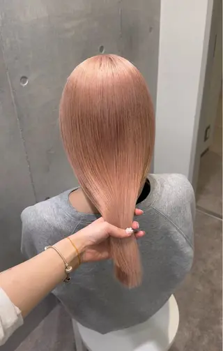 ロング ハイトーン/ピンク カラー/めい🎀のヘアスタイル