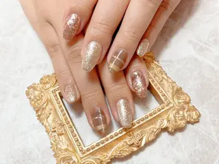 ネイル マジックミラー所属・マジック ミラーのネイルデザイン