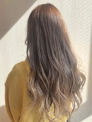 ロング カラー 川本 あゆのヘアスタイル