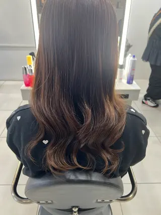 ロング nene 暖色/艶感カラー🍒のヘアスタイル