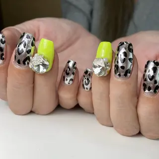 ネイル Legit nail salonのネイルデザイン