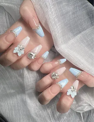 ネイル Lee Nailsのネイルデザイン
