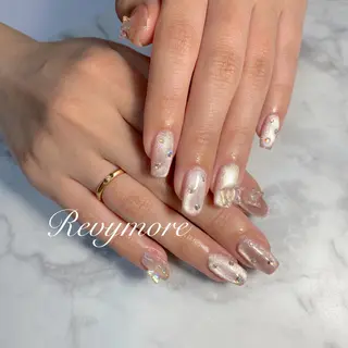 ミディアム ネイル nail salon Revymoreのネイルデザイン